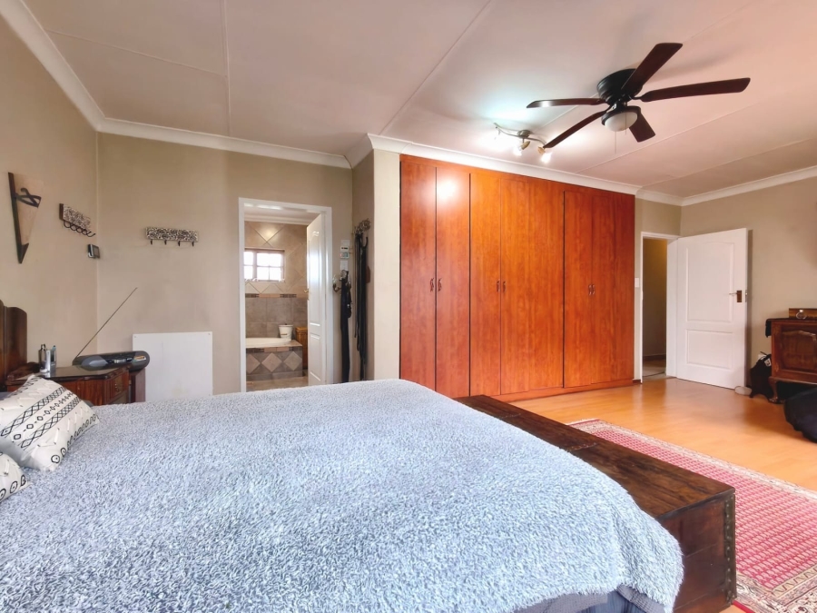 4 Bedroom Property for Sale in Oewersig North West